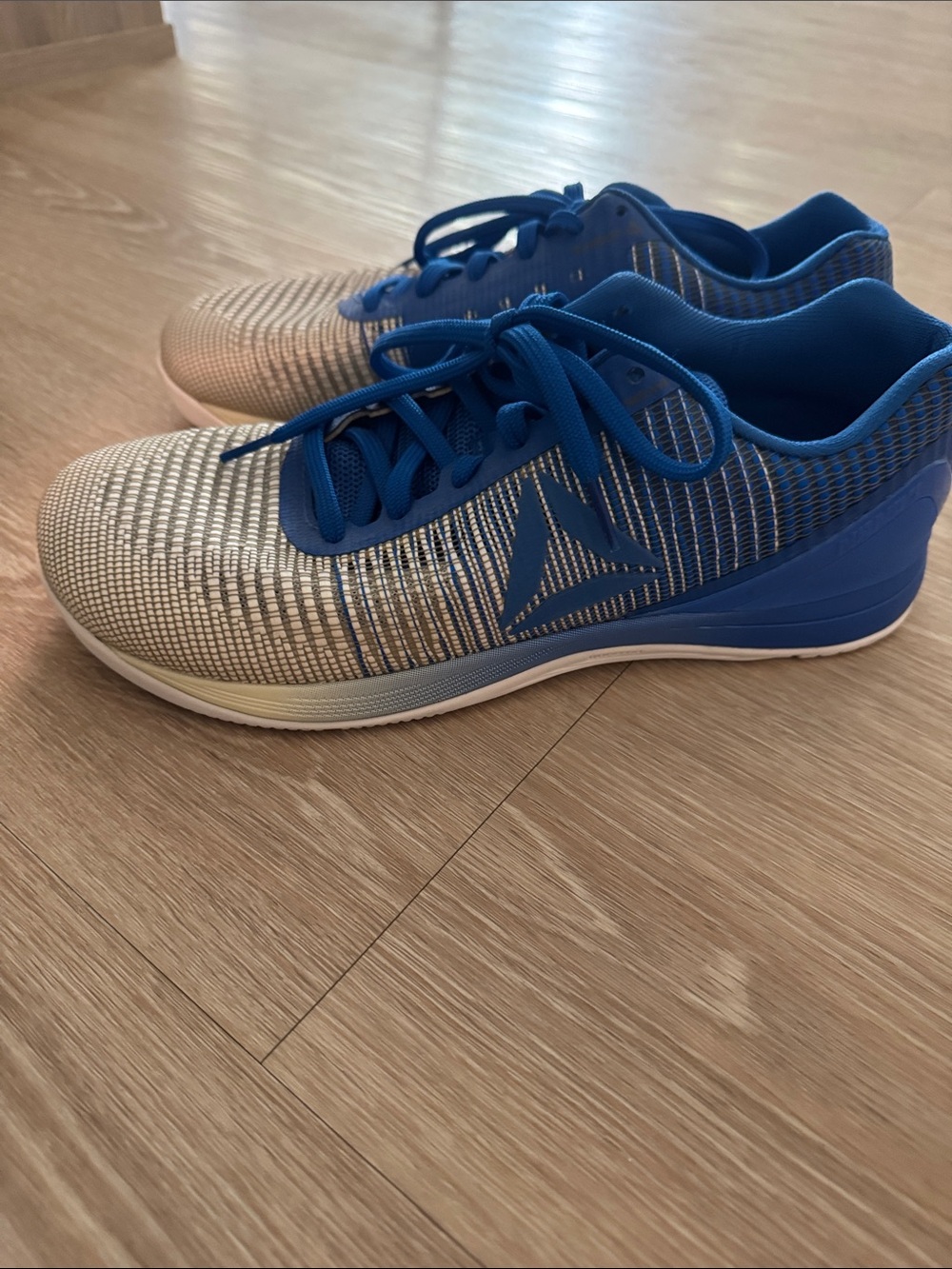 Reebok Men's Blue and White Knit Training Sneakers